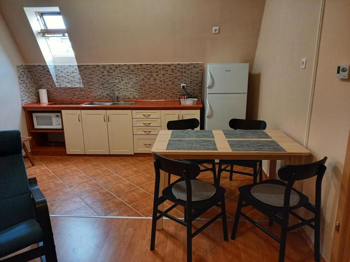 Elkap-Lak Apartamento Hajdúszoboszló Exterior foto